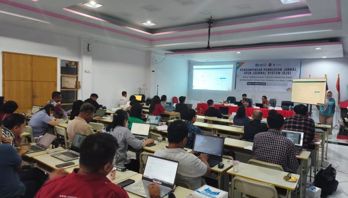 Pendampingan OJS dan Workshop Pengelolaan Jurnal di PTS